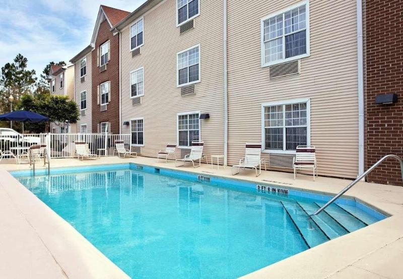 Alluxsuites At 1876, Ascend Hotel Collection Tallahassee Eksteriør billede