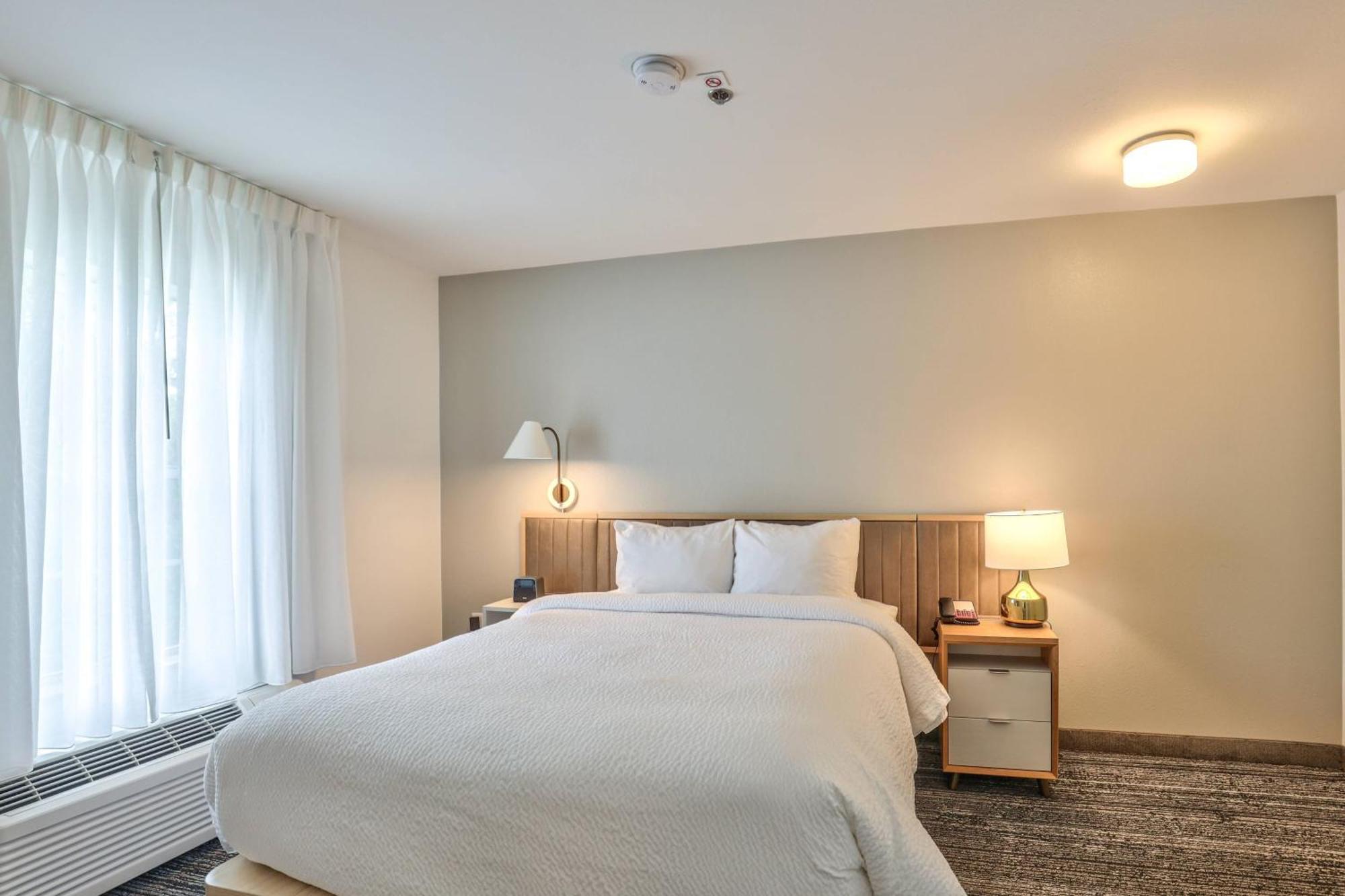 Alluxsuites At 1876, Ascend Hotel Collection Tallahassee Eksteriør billede