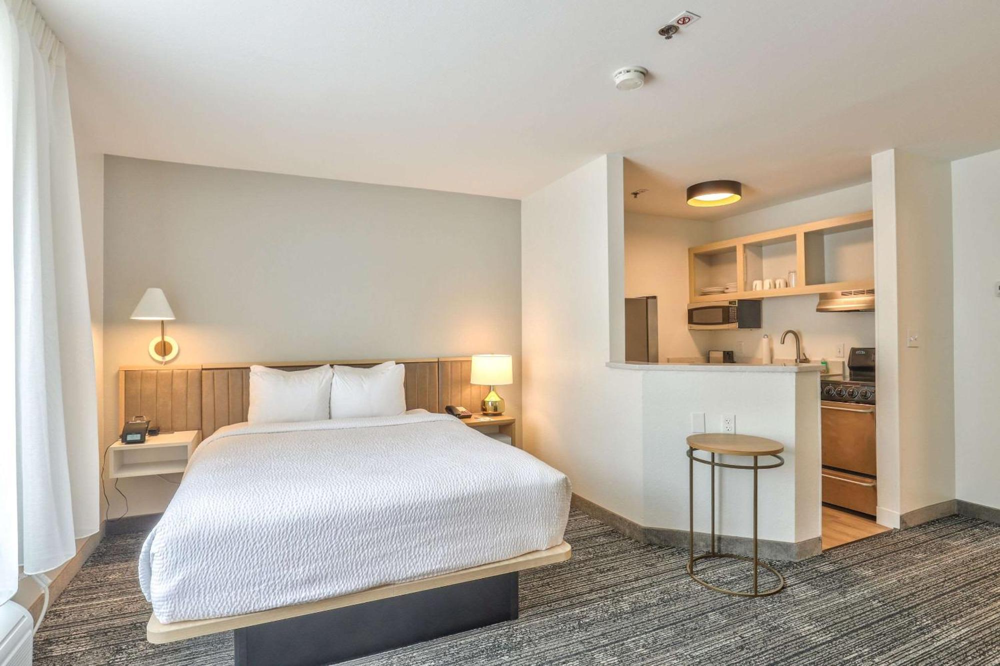 Alluxsuites At 1876, Ascend Hotel Collection Tallahassee Eksteriør billede
